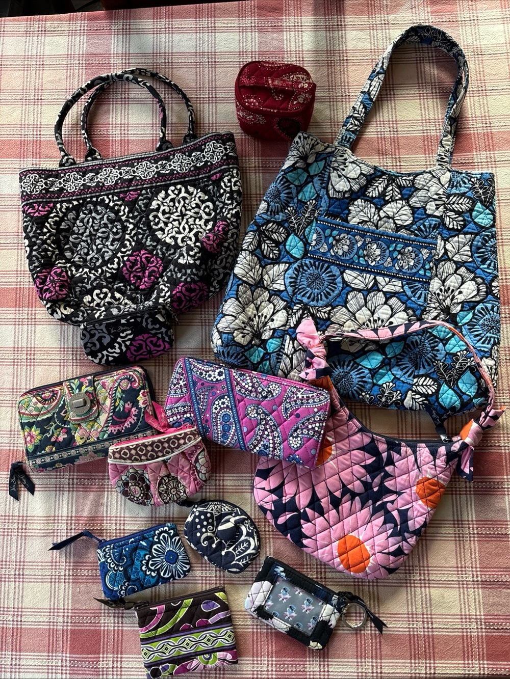Lot Of 12 VERA BRADLEY Assorted Bags & Wallets Coin Purse Shoulder Tote Bag